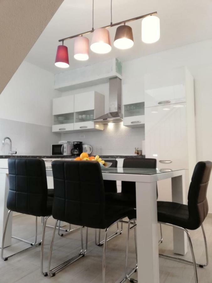 Apartment Porat Trogir Buitenkant foto