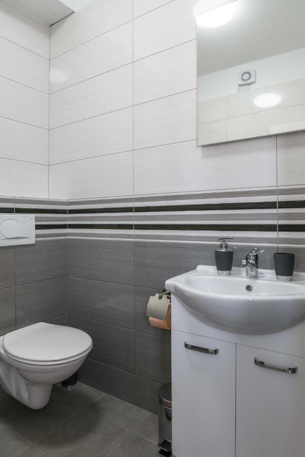 Apartment Porat Trogir Buitenkant foto