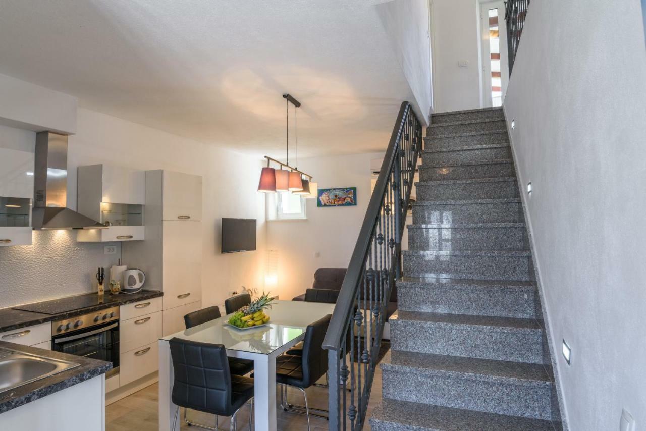 Apartment Porat Trogir Buitenkant foto